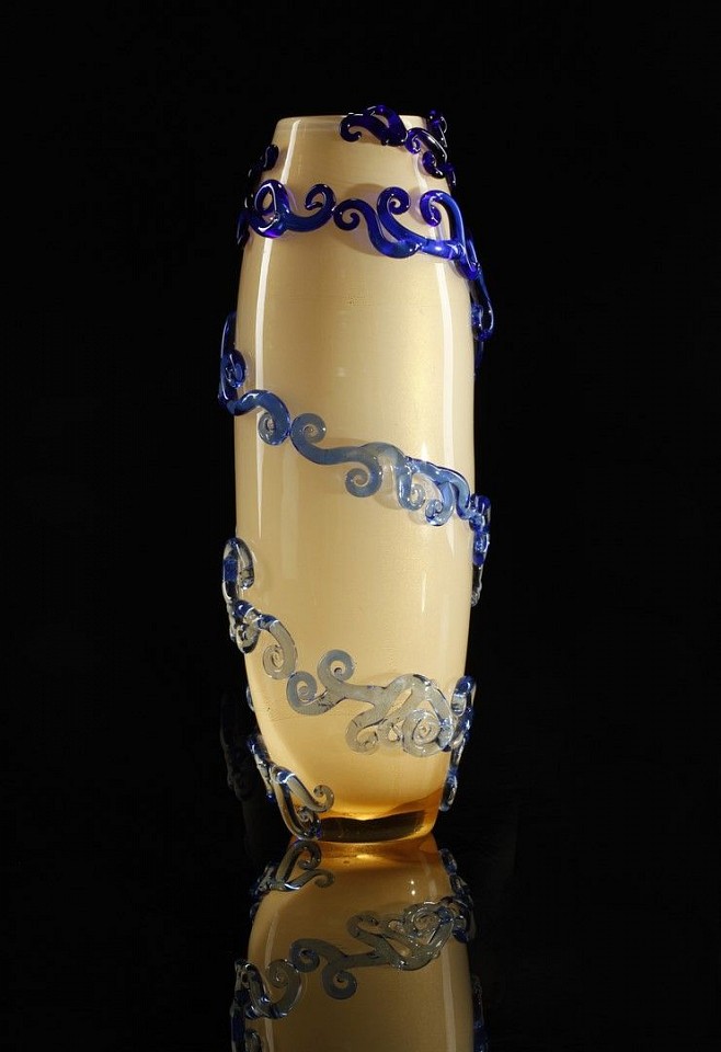 Lucio Bubacco, DNA White Vase
2008, Glass