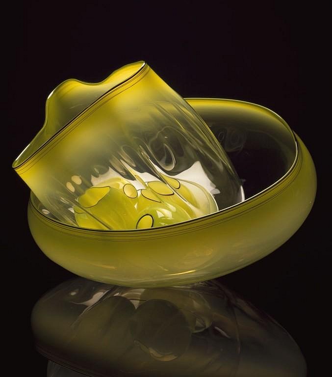 Dale Chihuly, Misty Jade Basket Set with Lead Lip Wraps 01.3035.b7
2001, Glass