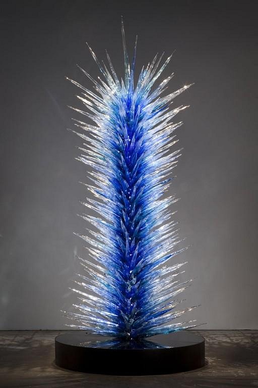Dale Chihuly, Lapis Icicle Tower 10.375.ch1
2010, Glass